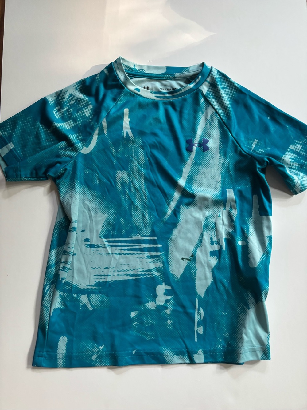 Under Armour Boys  Teal and Light Teal Graphic Rash Guard